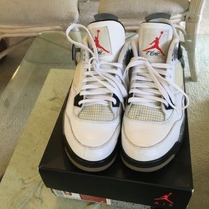 Air Jordan cement 4s size 9